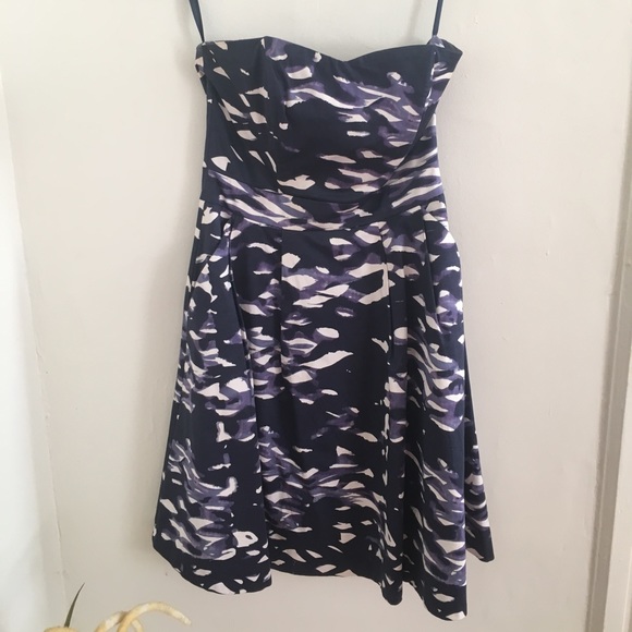 Dress - Picture 2 of 4